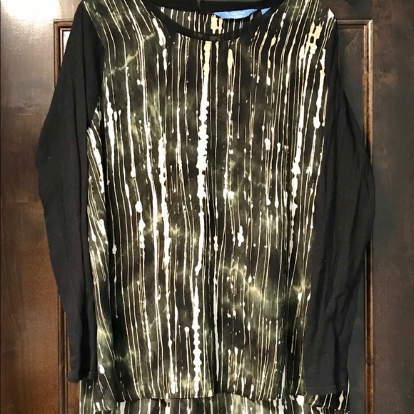 Simply Vera Vera Wang Tops - Simply Vera Wang long sleeved top